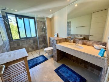 https://cdn.resales-online.com/public/iehb4l0uli/properties/b6ffcb702aa111f0ad0102e0405b089b/w1200/19-d0ed7da2012a09046d307c195d98e7d6.jpg?v=1746626246