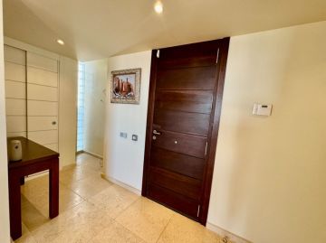 https://cdn.resales-online.com/public/iehb4l0uli/properties/b6ffcb702aa111f0ad0102e0405b089b/w1200/20-d1f7658cbe4ba6cd8666fec30fba80ad.jpg?v=1746626246