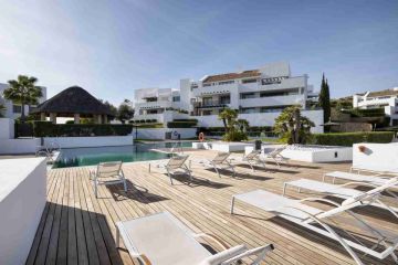 https://cdn.resales-online.com/public/iehb4l0uli/properties/b6ffcb702aa111f0ad0102e0405b089b/w1200/24-613bbc26f32d7013d348ef202dd30a43.jpg?v=1746626246