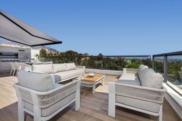 https://cdn.resales-online.com/public/uef44a61k2/properties/091305212a7e11f0ad0102e0405b089b/w1200/26-c684a62c9f160a1f90904dd925da0645.jpg?v=1746542227