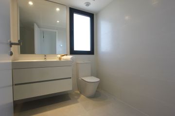 https://cdn.resales-online.com/public/lox6jskat9/properties/4fad917925f311f0ad0102e0405b089b/w1200/21-2c707e7c511429b4f8ec4ee5f221ddb6.jpg?v=1746042697