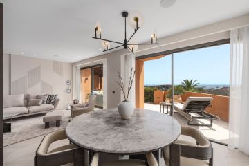 https://cdn.resales-online.com/public/tr8m485cfp56bifz/properties/d82a32342bf011f0ad0102e0405b089b/w1200/1-7980e48d732b6fc85c14b43b94d2aa54.jpg?v=1746729693
