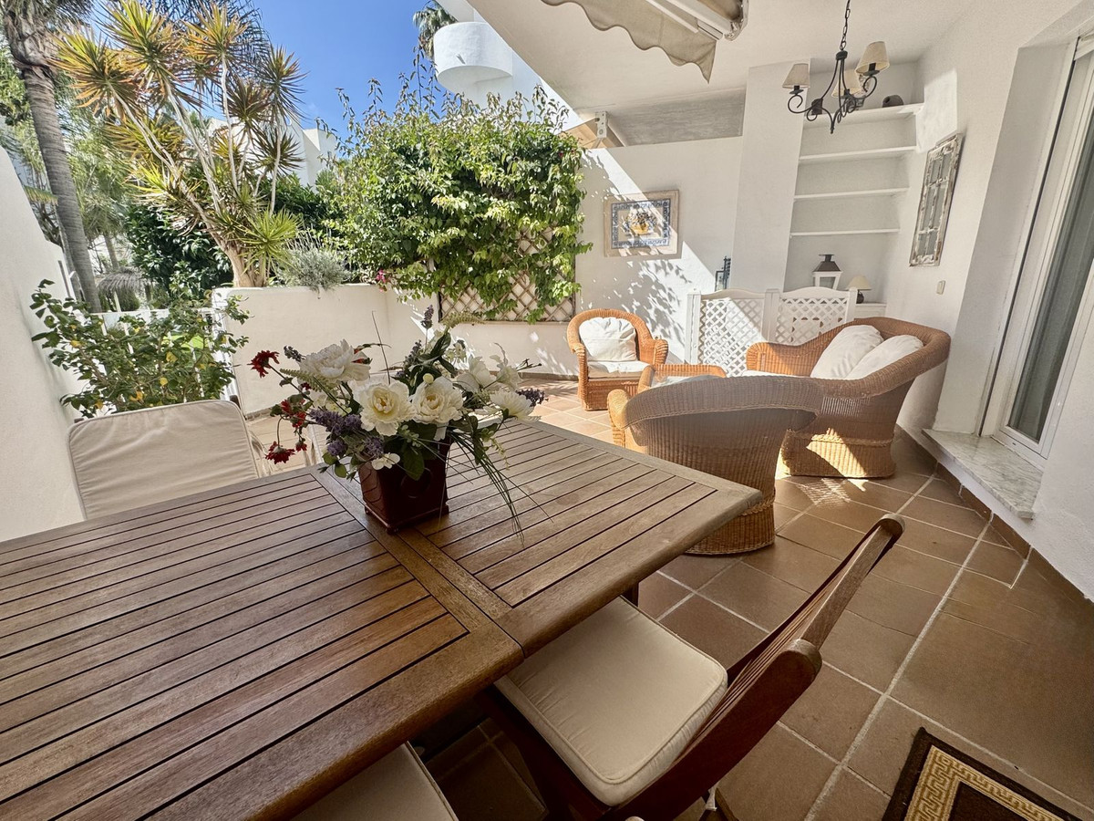 https://cdn.resales-online.com/public/3rstsls7i9/properties/7aa4c30a2bef11f0ad0102e0405b089b/w1200/1-7980e48d732b6fc85c14b43b94d2aa54.jpg?v=1746708189
