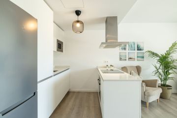 https://cdn.resales-online.com/public/xxoexdmvjv/properties/bacbc9e025ac11f0ad0102e0405b089b/w1200/16-ec67b526875bf0124b6ce4328a754439.jpg?v=1746013292