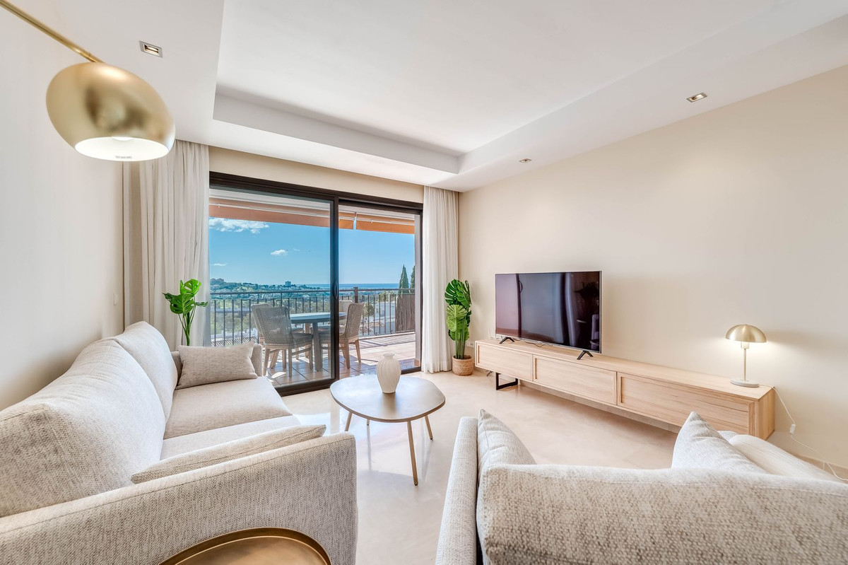 https://cdn.resales-online.com/public/sw6cr1ri2g/properties/3527d18c2f0f11f0ad0102e0405b089b/w1200/1-7980e48d732b6fc85c14b43b94d2aa54.jpg?v=1747044808
