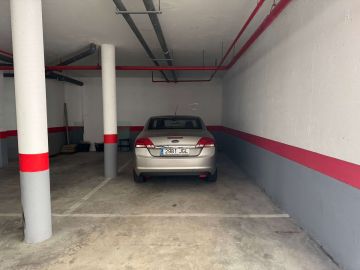 https://cdn.resales-online.com/public/uep3guqi5b/properties/ffeb2f202c1b11f0ad0102e0405b089b/w1200/28-ef19a2c59920e2e087cd278a51b6dbf8.jpg?v=1746725436