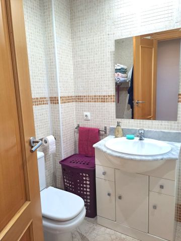 https://cdn.resales-online.com/public/1op5nr1ymv/properties/20ebaff2145d11f08cfb02e0405b089b/w1200/16-ec67b526875bf0124b6ce4328a754439.jpg?v=1746733657