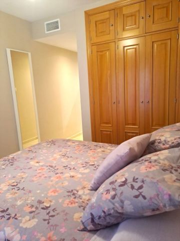 https://cdn.resales-online.com/public/1op5nr1ymv/properties/20ebaff2145d11f08cfb02e0405b089b/w1200/35-53608d01401493ba18e3704836160563.jpg?v=1746733657