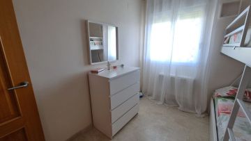https://cdn.resales-online.com/public/1op5nr1ymv/properties/20ebaff2145d11f08cfb02e0405b089b/w1200/44-a9b00fef606e1a421f9431575315bbcb.jpg?v=1746733657