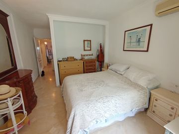 https://cdn.resales-online.com/public/pi4aa0csx3/properties/b2784509300e11f0ad0102e0405b089b/w1200/10-bb915d1cb19341576dcdc994b81ab9c5.jpg?v=1747154699