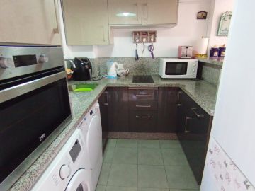 https://cdn.resales-online.com/public/pi4aa0csx3/properties/b2784509300e11f0ad0102e0405b089b/w1200/3-e898b2bb2a2fdfd06d2c39894dce8316.jpg?v=1747154699