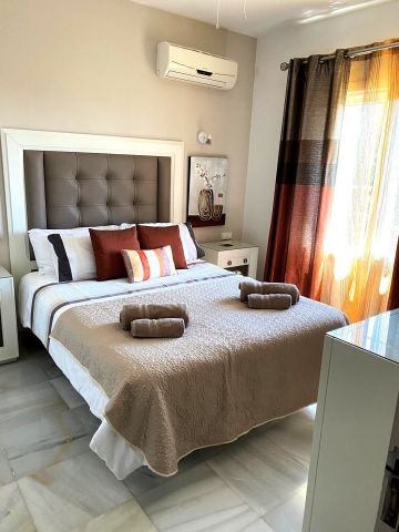 https://cdn.resales-online.com/public/l5qiehb852/properties/f09c9e4d2f2511f0ad0102e0405b089b/w1200/9-467d0cee5b725f3ef65f102a0c2e69c0.jpg?v=1747077420