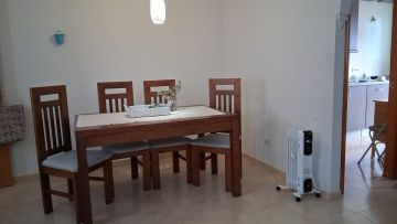 https://cdn.resales-online.com/public/tr8m485cep45biez/properties/d8fe7eb92d1611f0ad0102e0405b089b/w1200/17-dd5fcd4f0eb487dfa3803f7e20814c0e.jpg?v=1746827775