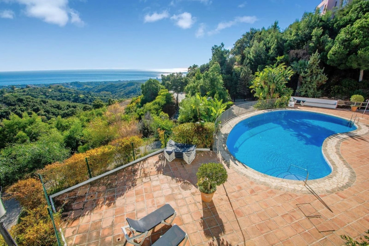 https://cdn.resales-online.com/public/rrpck2bj07/properties/b8968cced9aa11ef8ce602e0405b089b/w1200/1-7980e48d732b6fc85c14b43b94d2aa54.jpg?v=1740341539