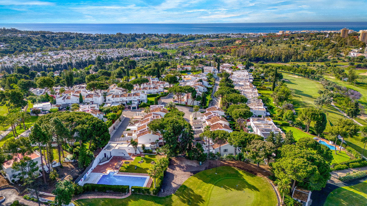 https://cdn.resales-online.com/public/y2bix7xo8m/properties/cc93d8cc307d11f0ad0102e0405b089b/w1200/1-7980e48d732b6fc85c14b43b94d2aa54.jpg?v=1747287744