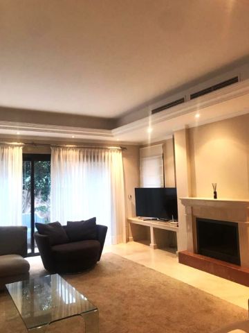 https://cdn.resales-online.com/public/68phfbom2h/properties/11099a422fc311f0ad0102e0405b089b/w1200/11-20939a0134ad724a8cb2a801094d15a4.jpg?v=1747230118