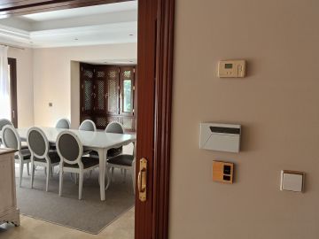 https://cdn.resales-online.com/public/68phfbom2h/properties/11099a422fc311f0ad0102e0405b089b/w1200/13-5fd73dea700db77384c091ca9818b1a9.jpg?v=1747230118