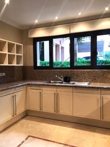 https://cdn.resales-online.com/public/68phfbom2h/properties/11099a422fc311f0ad0102e0405b089b/w1200/17-dd5fcd4f0eb487dfa3803f7e20814c0e.jpg?v=1747230118
