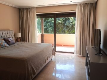 https://cdn.resales-online.com/public/68phfbom2h/properties/11099a422fc311f0ad0102e0405b089b/w1200/24-613bbc26f32d7013d348ef202dd30a43.jpg?v=1747230118