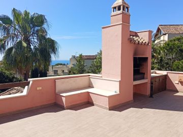 https://cdn.resales-online.com/public/68phfbom2h/properties/11099a422fc311f0ad0102e0405b089b/w1200/40-f31507287178c6a03c2c34ff88cc832c.jpg?v=1747230118