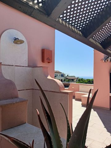 https://cdn.resales-online.com/public/68phfbom2h/properties/11099a422fc311f0ad0102e0405b089b/w1200/41-0bdc8f07789df4609410591d8ac779d9.jpg?v=1747230118