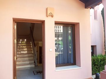 https://cdn.resales-online.com/public/68phfbom2h/properties/11099a422fc311f0ad0102e0405b089b/w1200/7-aa4cc561180b369757c0bb4af9886cd3.jpg?v=1747230118