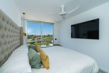 https://cdn.resales-online.com/public/c1vmnhgt2j/properties/22d85f1b2a5a11f0ad0102e0405b089b/w1200/15-11d12f2f454f2f5e9b981fdd8b901d51.jpg?v=1747235925