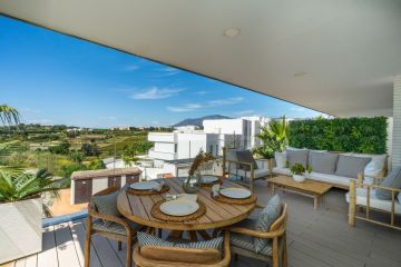 https://cdn.resales-online.com/public/c1vmnhgt2j/properties/22d85f1b2a5a11f0ad0102e0405b089b/w1200/4-c23c0f86247804fa50226aecd8b0b2c8.jpg?v=1747235925