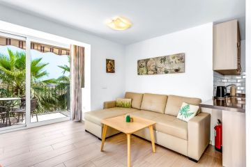 https://cdn.resales-online.com/public/fjgpr2ghnu/properties/f1f4e3c1317b11f0ad0102e0405b089b/w1200/7-aa4cc561180b369757c0bb4af9886cd3.jpg?v=1747310485