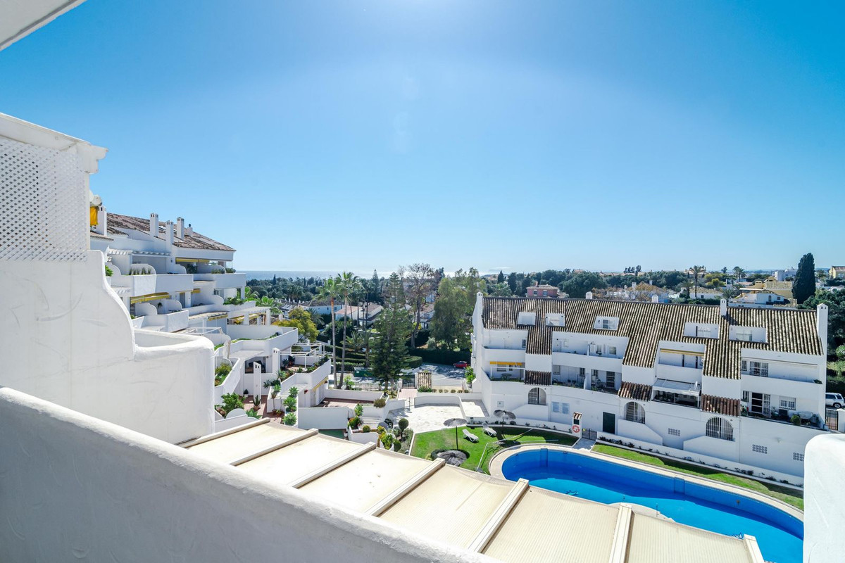 https://cdn.resales-online.com/public/7u06vbq3vj/properties/9e36112c316811f0ad0102e0405b089b/w1200/1-7980e48d732b6fc85c14b43b94d2aa54.jpg?v=1747302185