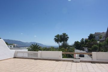https://cdn.resales-online.com/public/sb5m6pabs6/properties/37ba0445325f11f0ad0102e0405b089b/w1200/1-7980e48d732b6fc85c14b43b94d2aa54.jpg?v=1747648833