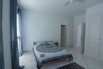 https://cdn.resales-online.com/public/sb5m6pabs6/properties/37ba0445325f11f0ad0102e0405b089b/w1200/5-3595ad71cbd87be6c3643a4285ef4791.jpg?v=1747648833