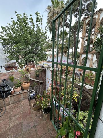 https://cdn.resales-online.com/public/zxcr9419ku/properties/ac9dea2e324b11f0ad0102e0405b089b/w1200/11-20939a0134ad724a8cb2a801094d15a4.jpg?v=1747415972