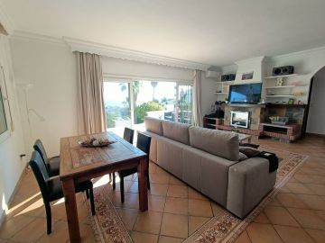 https://cdn.resales-online.com/public/c5qxxwzfkp/properties/e0ec45848e9c11ed98460217bc231ef4/w1200/11-20939a0134ad724a8cb2a801094d15a4.jpg?v=1737716906