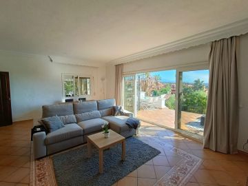 https://cdn.resales-online.com/public/c5qxxwzfkp/properties/e0ec45848e9c11ed98460217bc231ef4/w1200/9-467d0cee5b725f3ef65f102a0c2e69c0.jpg?v=1737716906