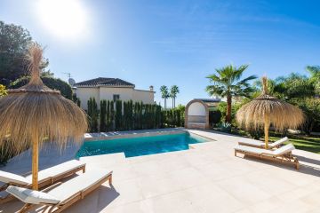 https://cdn.resales-online.com/public/537wrwhqp1/properties/732e070134b311f0ad0102e0405b089b/w1200/10-bb915d1cb19341576dcdc994b81ab9c5.jpg?v=1747664453