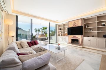 https://cdn.resales-online.com/public/537wrwhqp1/properties/732e070134b311f0ad0102e0405b089b/w1200/32-e7f90ea5feef5e01d64d74d6b6d8a834.jpg?v=1747664453