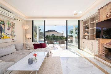 https://cdn.resales-online.com/public/537wrwhqp1/properties/732e070134b311f0ad0102e0405b089b/w1200/36-be7efbbd8b294061d3f27cb7c37865bb.jpg?v=1747664453