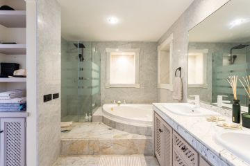https://cdn.resales-online.com/public/537wrwhqp1/properties/732e070134b311f0ad0102e0405b089b/w1200/41-0bdc8f07789df4609410591d8ac779d9.jpg?v=1747664453
