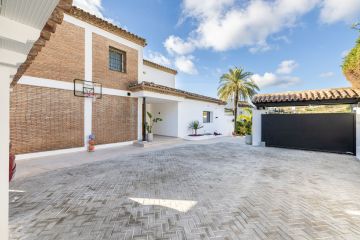 https://cdn.resales-online.com/public/537wrwhqp1/properties/732e070134b311f0ad0102e0405b089b/w1200/49-e4a2fb57c7644d14d3ccd34084db1526.jpg?v=1747664453