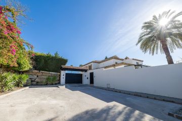 https://cdn.resales-online.com/public/537wrwhqp1/properties/732e070134b311f0ad0102e0405b089b/w1200/57-55cd4b06d752ba6702add315b86f7c65.jpg?v=1747664453