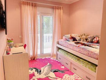 https://cdn.resales-online.com/public/199lfdjq5g/properties/26971131347711f0ad0102e0405b089b/w1200/20-d1f7658cbe4ba6cd8666fec30fba80ad.jpg?v=1747715098
