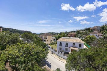 https://cdn.resales-online.com/public/om3hy3z80kz17d0u/properties/f2b89bd8358211f0ad0102e0405b089b/w1200/22-bcf8e6250e0bab365f900a8ac31ac040.jpg?v=1747761194