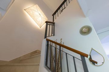 https://cdn.resales-online.com/public/om3hy3z80kz17d0u/properties/f2b89bd8358211f0ad0102e0405b089b/w1200/31-5e8b9eb86a2d455eeaf43a7bbf3ccd12.jpg?v=1747761194