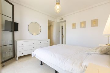 https://cdn.resales-online.com/public/om3hy3z80kz17d0u/properties/f2b89bd8358211f0ad0102e0405b089b/w1200/51-1a006e3d9335f058903eb94f281586d2.jpg?v=1747761194