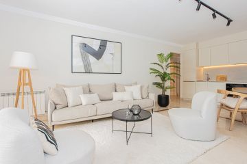 https://cdn.resales-online.com/public/l7ht8lh0v3/properties/b4714aa231ab11f0ad0102e0405b089b/w1200/10-bb915d1cb19341576dcdc994b81ab9c5.jpg?v=1747387384