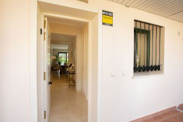 https://cdn.resales-online.com/public/l7ht8lh0v3/properties/b4714aa231ab11f0ad0102e0405b089b/w1200/66-95890ed4be6be9dc29a4cd54be782008.jpg?v=1747387384