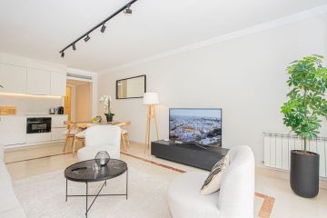 https://cdn.resales-online.com/public/l7ht8lh0v3/properties/b4714aa231ab11f0ad0102e0405b089b/w1200/9-467d0cee5b725f3ef65f102a0c2e69c0.jpg?v=1747387384