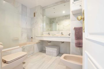 https://cdn.resales-online.com/public/kj4s0e6mui/properties/d7d07503316711f0ad0102e0405b089b/w1200/9-467d0cee5b725f3ef65f102a0c2e69c0.jpg?v=1747730933
