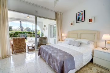 https://cdn.resales-online.com/public/epifqhcad6/properties/8753e501058311f08cfb02e0405b089b/w1200/16-ec67b526875bf0124b6ce4328a754439.jpg?v=1742983091